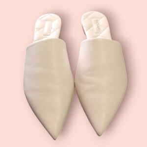 Michael Kors Cream Leather Flats Women's size 7.5 NWOT